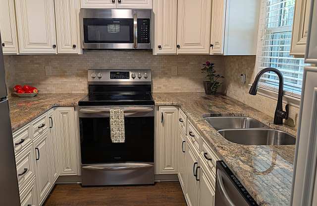 11531 Jade Lane Southeast photos photos
