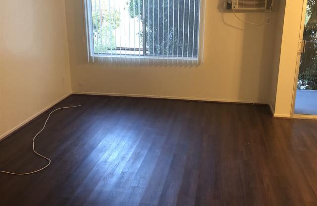 1234 N Edgemont St Apt 216 Gallery 3