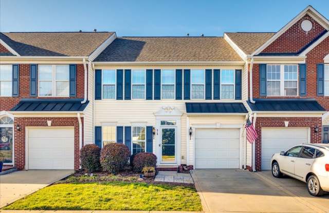 Fabulous 3 bedroom 2.5 bath townhome in Autumn Cove of Lake Wylie with Garage! photos photos