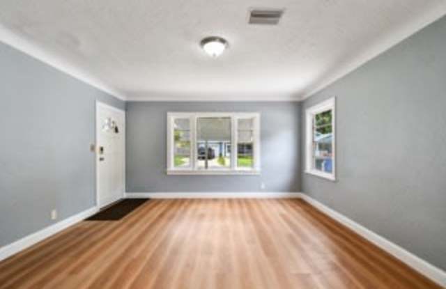 2466 32nd Avenue North - 2466 32nd Avenue North, St. Petersburg, FL 33713