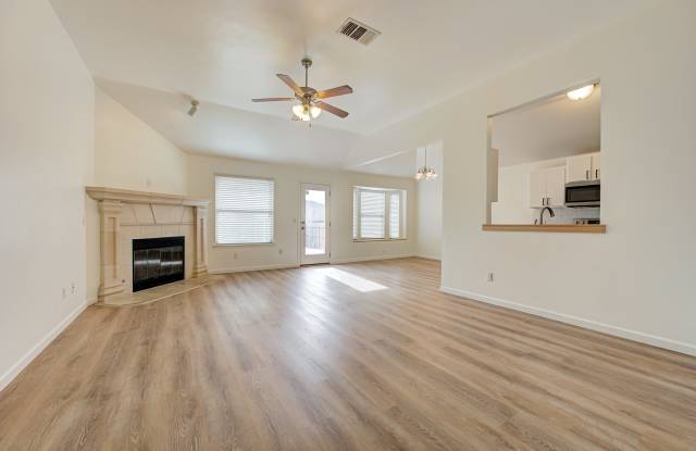 1008 Caracara Drive Gallery 4