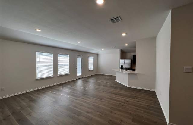 2304 Alamo Drive Gallery 4