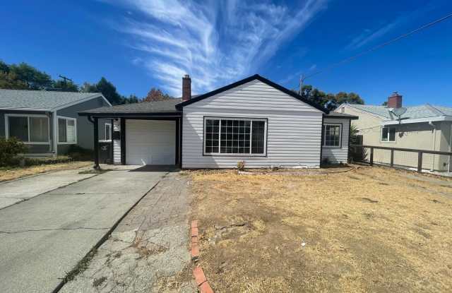 5250 Standish Rd - Sacramento 95820 Gallery 1