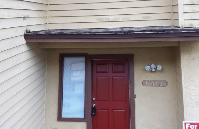 2 bedroom 2 1/2 bath townhome in Arlington - 11668 Dunes Way Drive North, Jacksonville, FL 32225