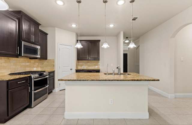 7822 Cottonwood Drive Gallery 4