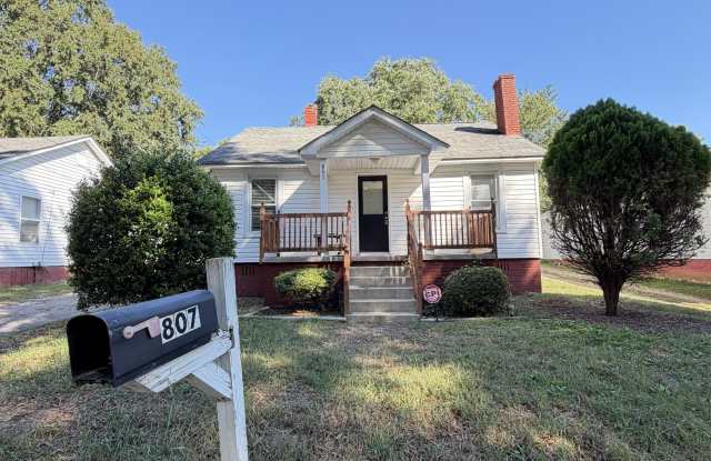 807 Klondale Avenue Gallery 1
