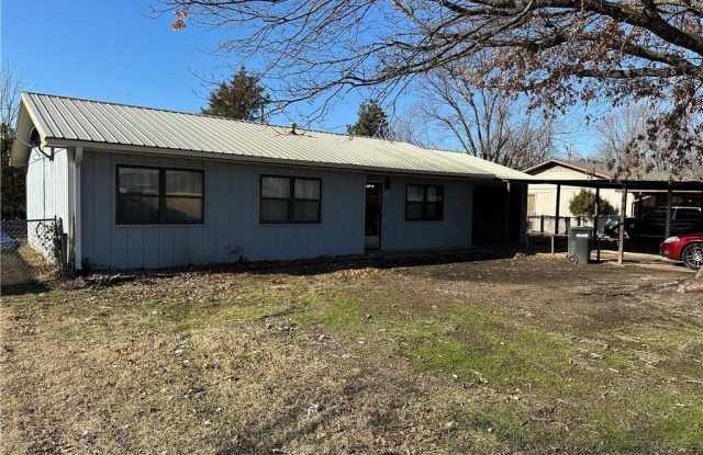 1300  N 15Th  ST - 1300 North 15th Street, Rogers, AR 72756