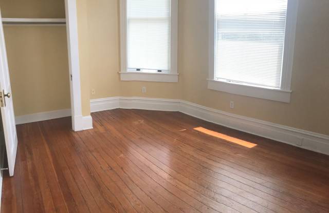 308 East Anderson Street - B Gallery 2