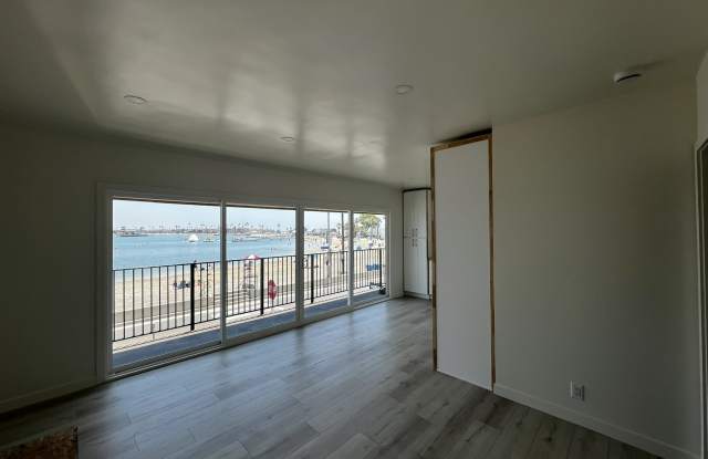 101 Bay Shore Ave photos photos