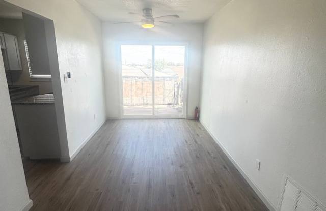 4707 Shadylane Dr. Flourplex Units A-D Gallery 3