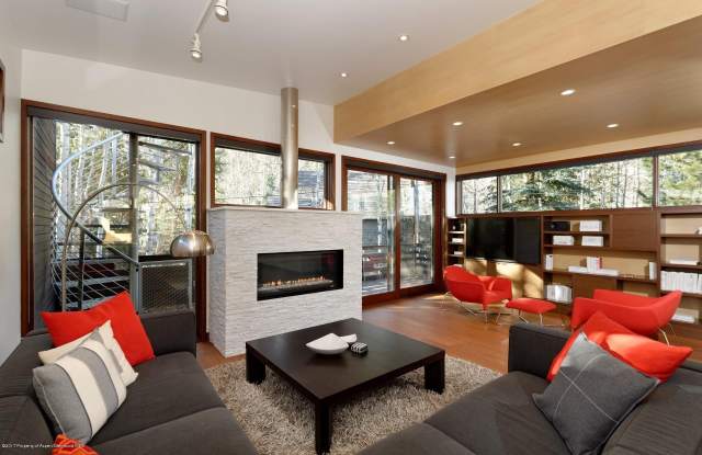 1291 Riverside Drive photos photos