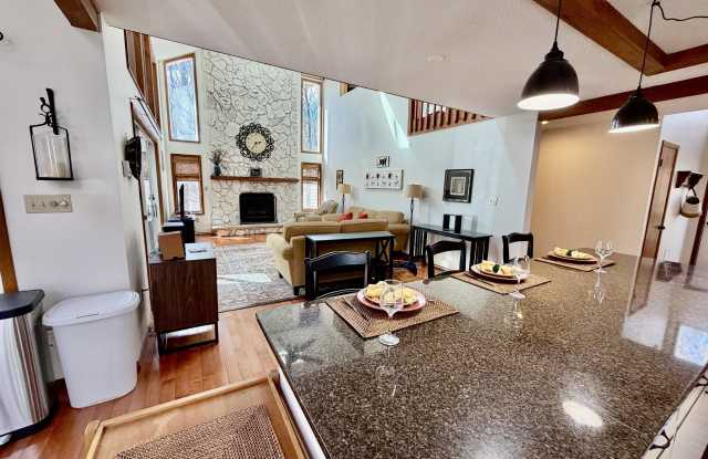 811 Paddock Court Gallery 4