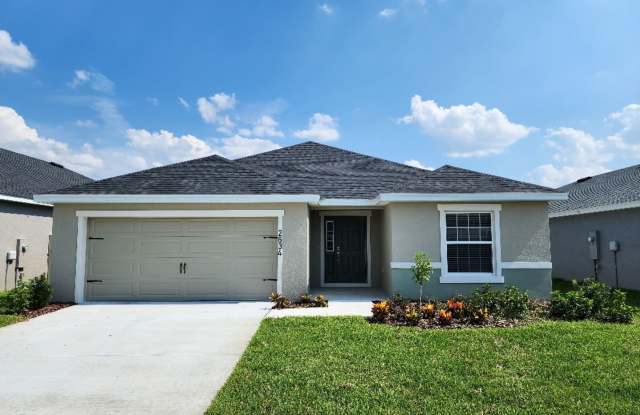 Like NEW!!! 4-Bedroom, 2-Bathroom in Villamar Winter Haven photos photos