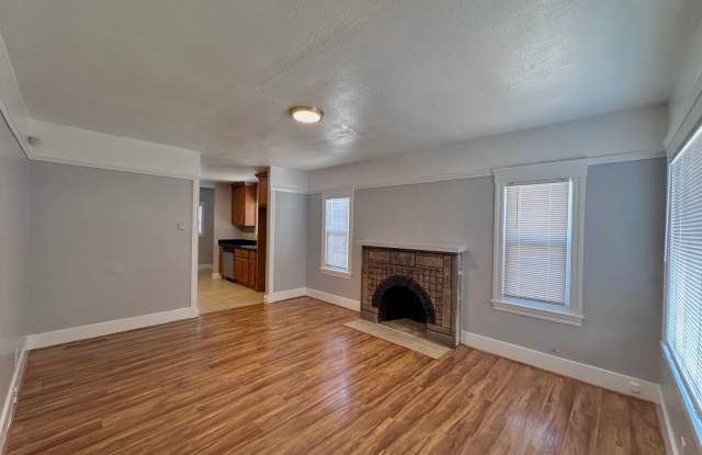 2 Bed 1 Bath House in Oakland - Coming soon!!! Gallery 3