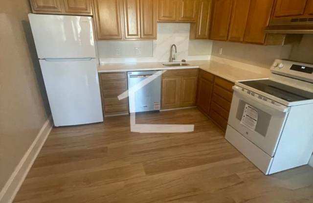 Newly renovated 2 bed near the heart of Washington Square in Brookline! photos photos