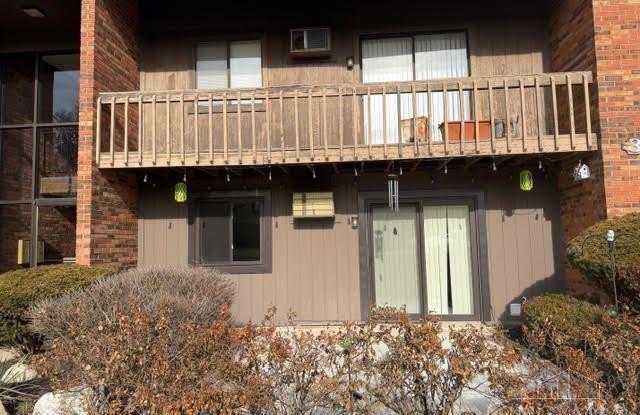 3690 Mack Road unit: 3 photos photos 3690 Mack Road unit: 3 photos photos