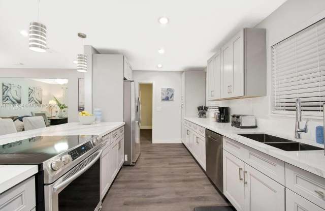 1024 NE 4th St photos photos 1024 NE 4th St photos photos