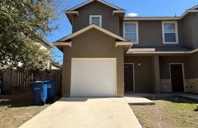 Medical Center Townhome Gallery 1