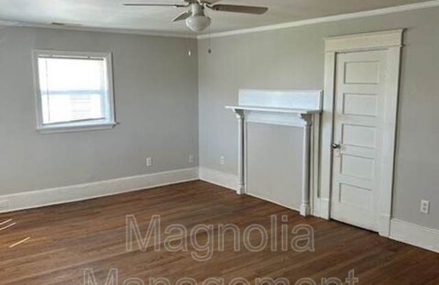 216-B Walnut St. Gallery 3