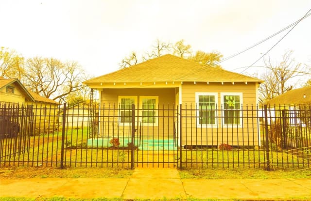 2211 Davis Street - 2211 Davis Street, Houston, TX 77026
