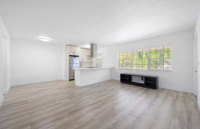 6565 Santona Street Gallery 1