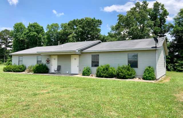 2 Bedrooom Duplex with Yard photos photos