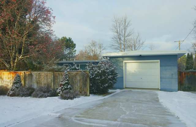 Ranch Style Home in the Lewis and Clark Area photos photos