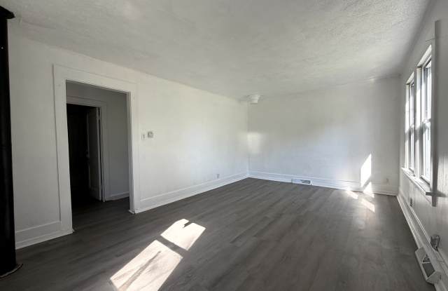 2143 North Johnson Street Gallery 3