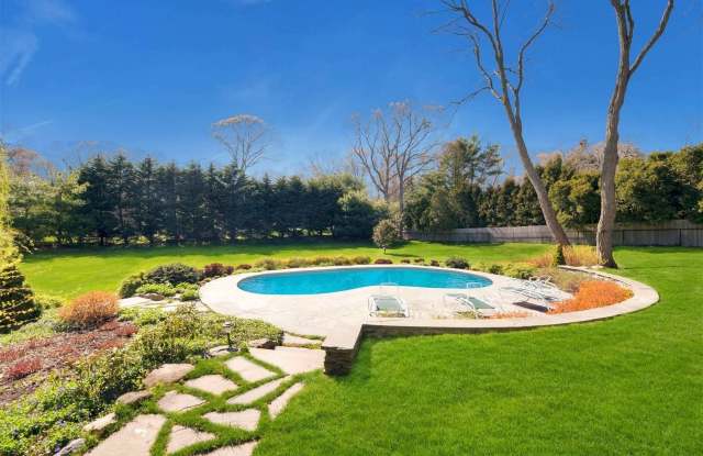 7500 Nassau Point Road - 7500 Nassau Point Road, Cutchogue, NY 11935