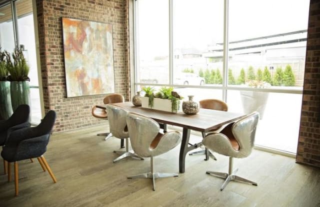 1825 S Good Latimer Expy Gallery 3