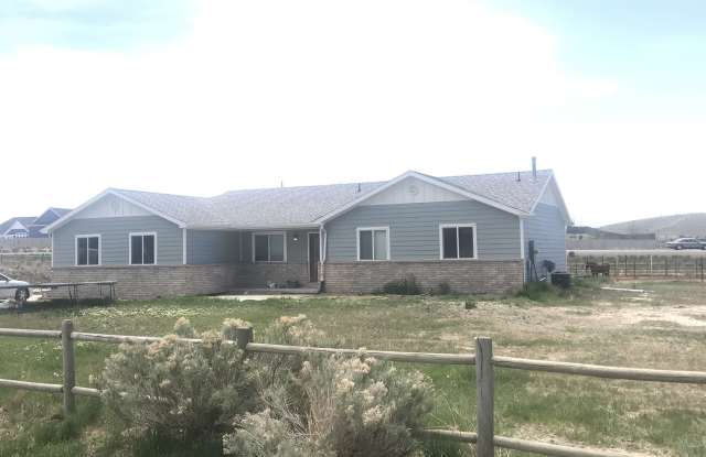 2262 E Bobcat Way - 2262 East Bobcat Way, Eagle Mountain, UT 84005