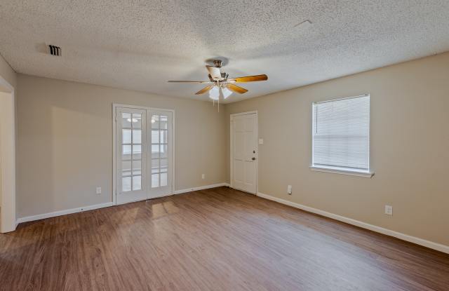 1602 Harmon Dr Gallery 3