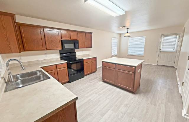 6914 Dashmoor Creek Gallery 4