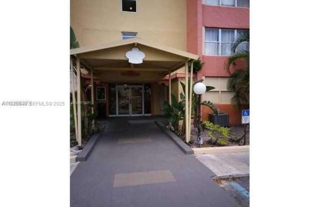 9143 SW 77th Ave photos photos