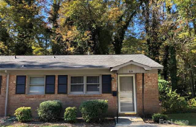 614 S Laurel Street - 614 South Laurel Street, Lincolnton, NC 28092