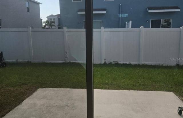 4312 RED BANKS Lane Gallery 2