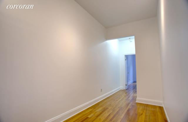 127 West 72nd Street Gallery 3