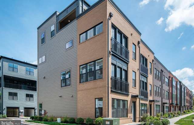 5933 STONEHENGE Place Gallery 4