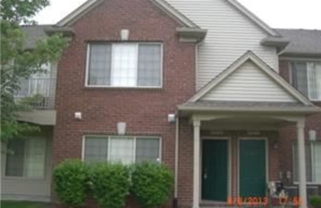 45542 Hidden View Ct - 45542 Hidden View Court, Utica, MI 48315