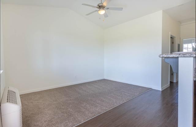 Riverplace Apartments photos photos