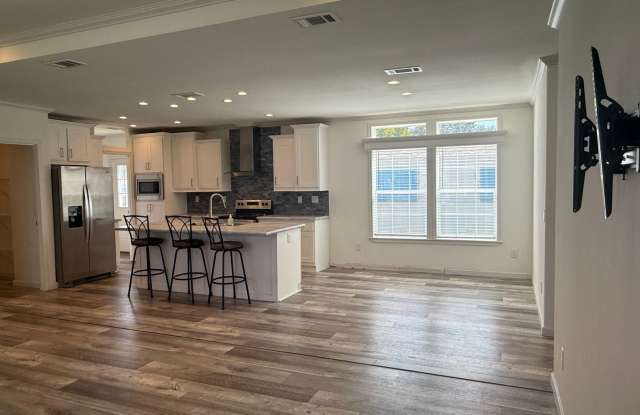 55+ Community in Kissimmee South - Manufactured Home for Rent! Gallery 3