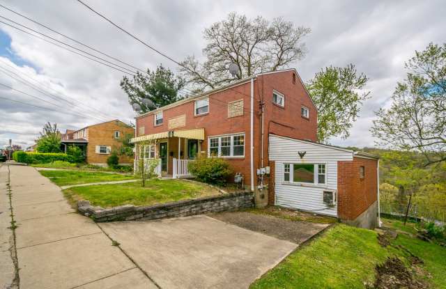 AVAILABLE JUNE 1ST! Fully UPDATED 3-bedroom townhouse in Overbrook! photos photos