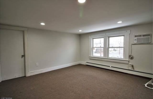 140 DAVENPORT ST - 140 Davenport St, Somerville, NJ 08876