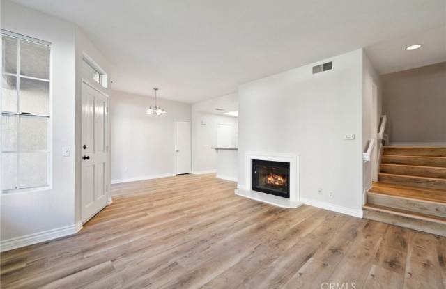 97 Night Heron Lane Gallery 3