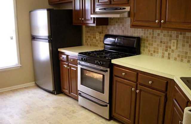 8117 Woodlake Drive Gallery 4