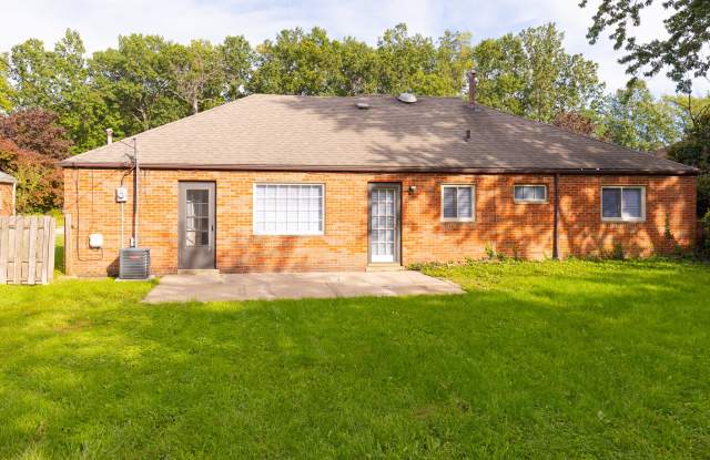 560 Walnut Dr Gallery 3