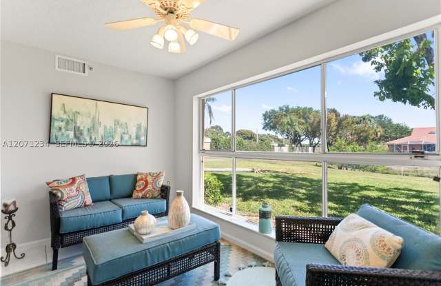 5876 Regal Glen Dr Gallery 3