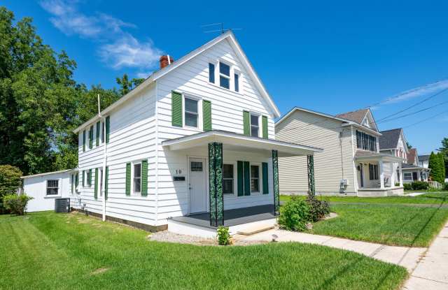 Timeless Charm Meets Stylish Modern Updates Gallery 1