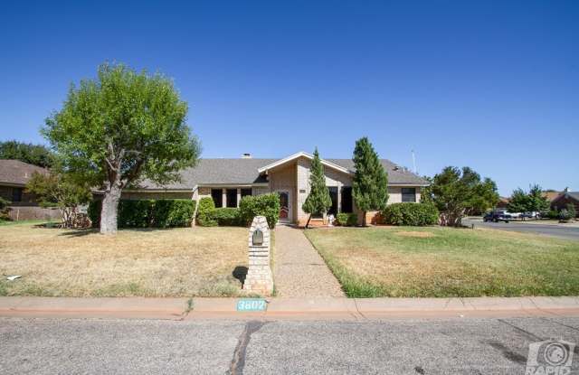 3802 Hillcrest Dr Gallery 2