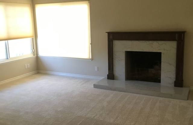 908 Hillview Circle Gallery 4